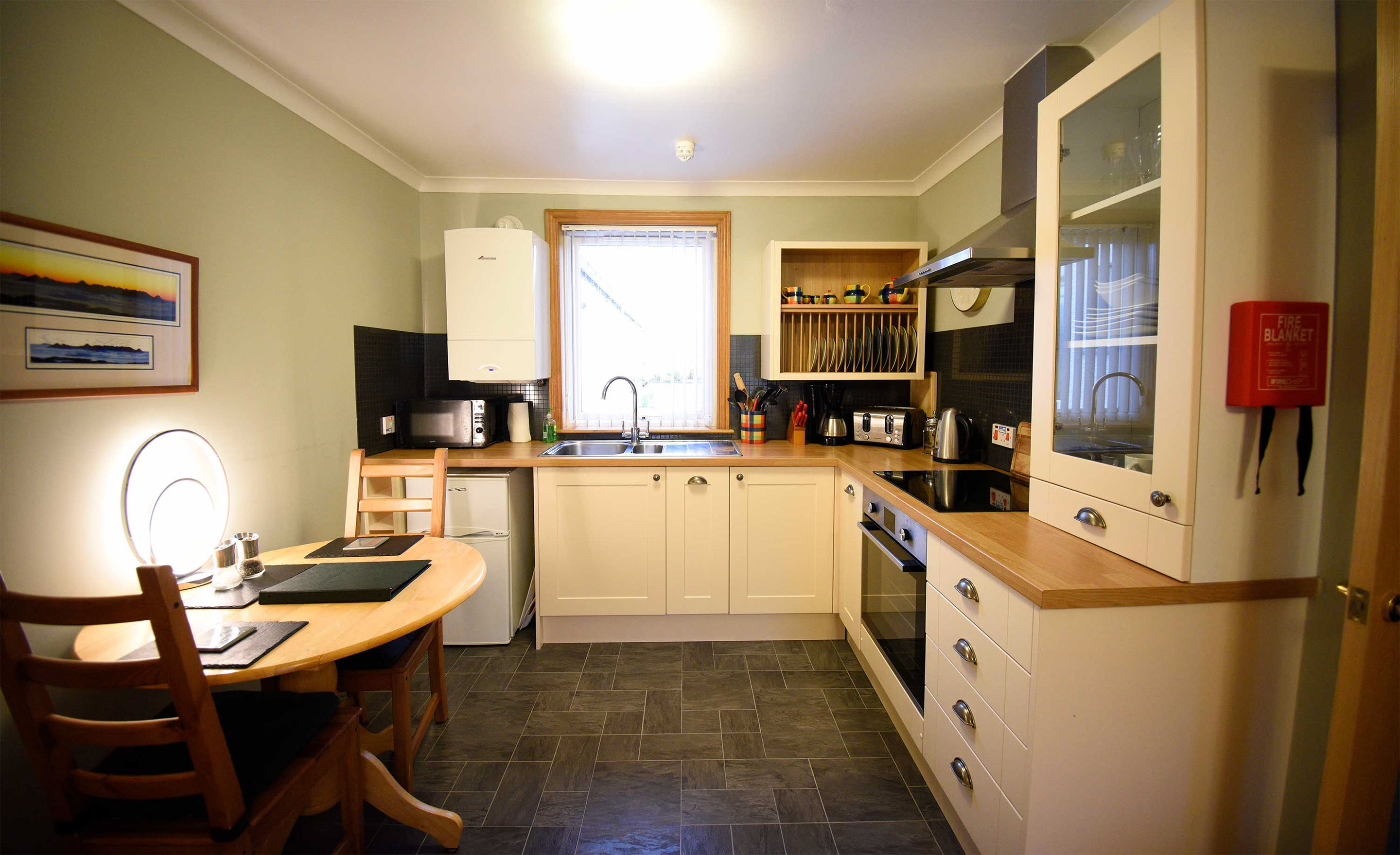 Kiltaraglen House is a luxury self catering accommodation with great well equipped kutchens in Portree 