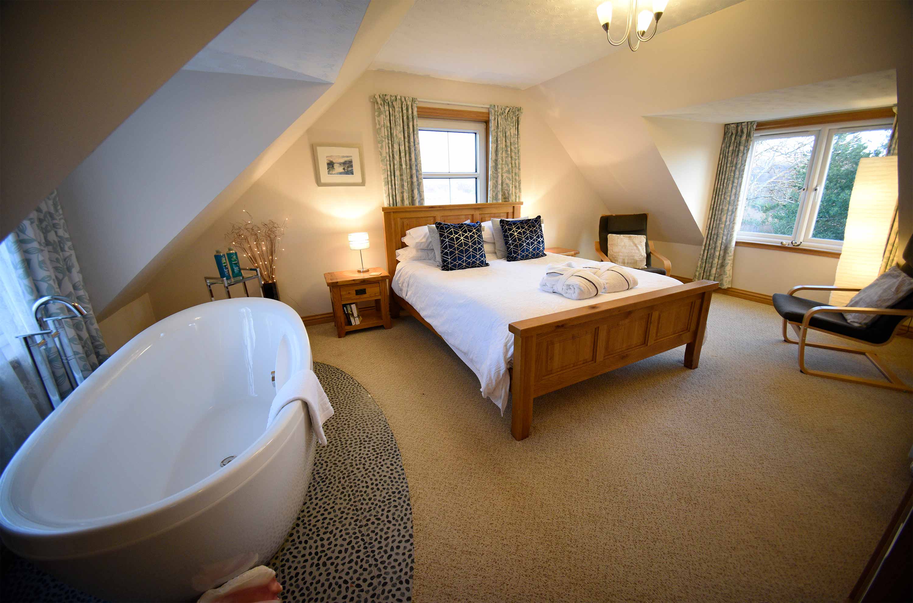 Kiltaraglen House is a luxury self catering accommodation with king size beds